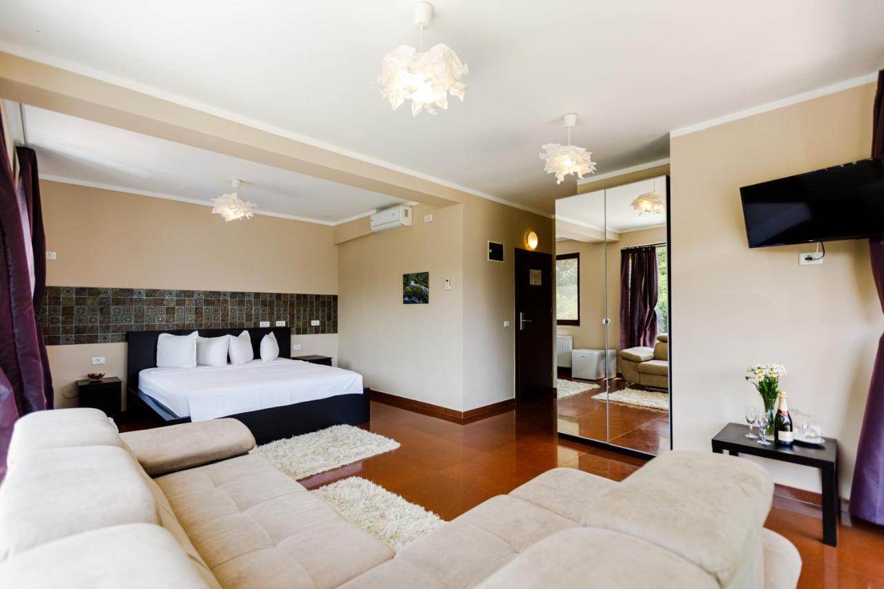 Rex Infinity View 4* Cazanele Dunarii Дубова Экстерьер фото