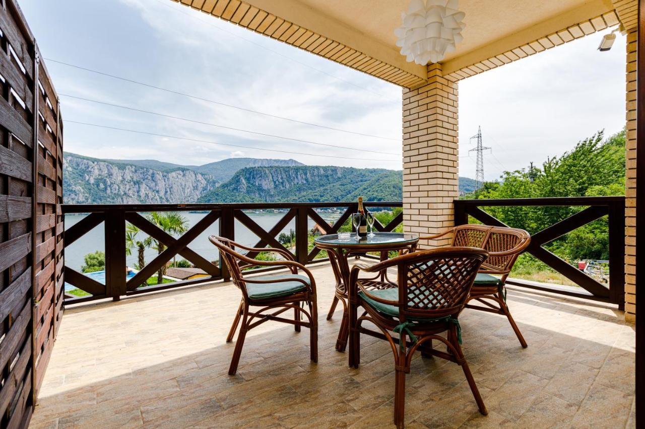 Rex Infinity View 4* Cazanele Dunarii Дубова Экстерьер фото