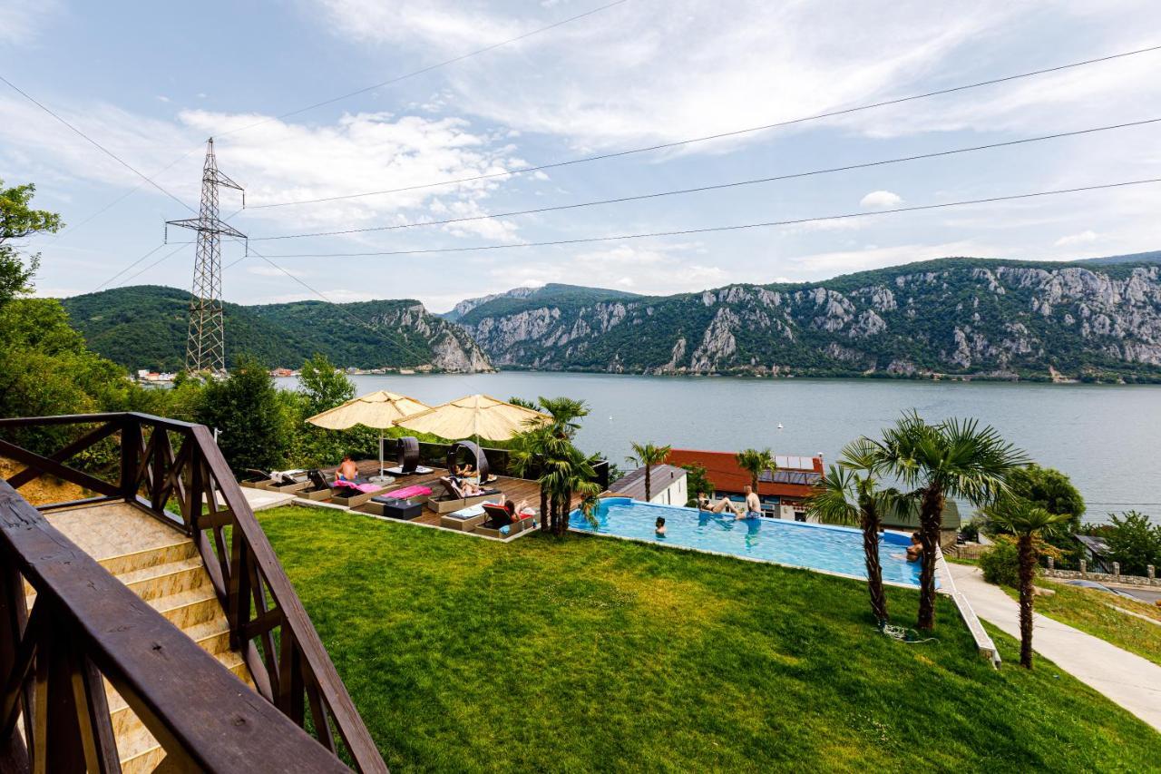 Rex Infinity View 4* Cazanele Dunarii Дубова Экстерьер фото