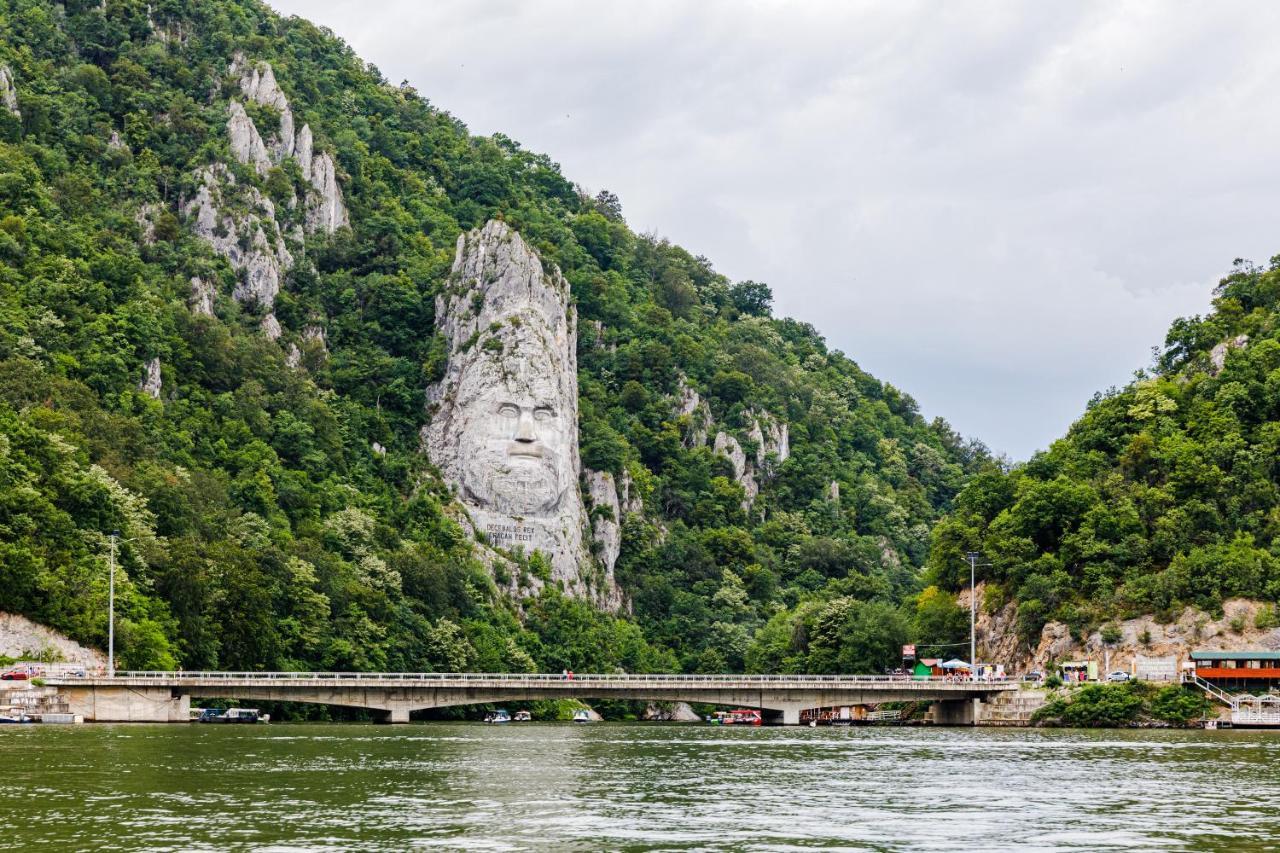 Rex Infinity View 4* Cazanele Dunarii Дубова Экстерьер фото